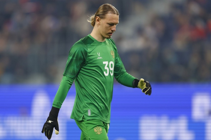 Сборная России определилась с составом на матч с Чили, Сафонов в заявку не вошёл